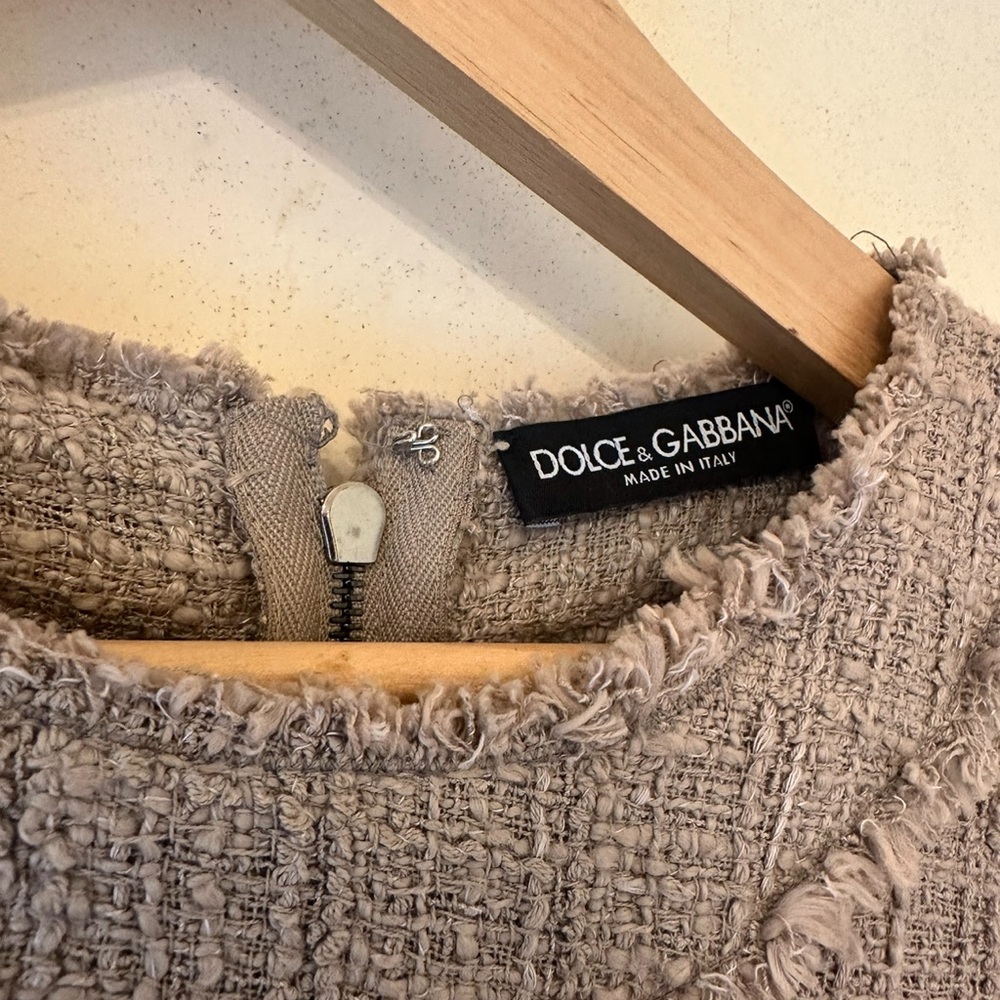 Dolce and Gabbana, made in Italy, vintage 2000’s, sand cotton boucle fabric